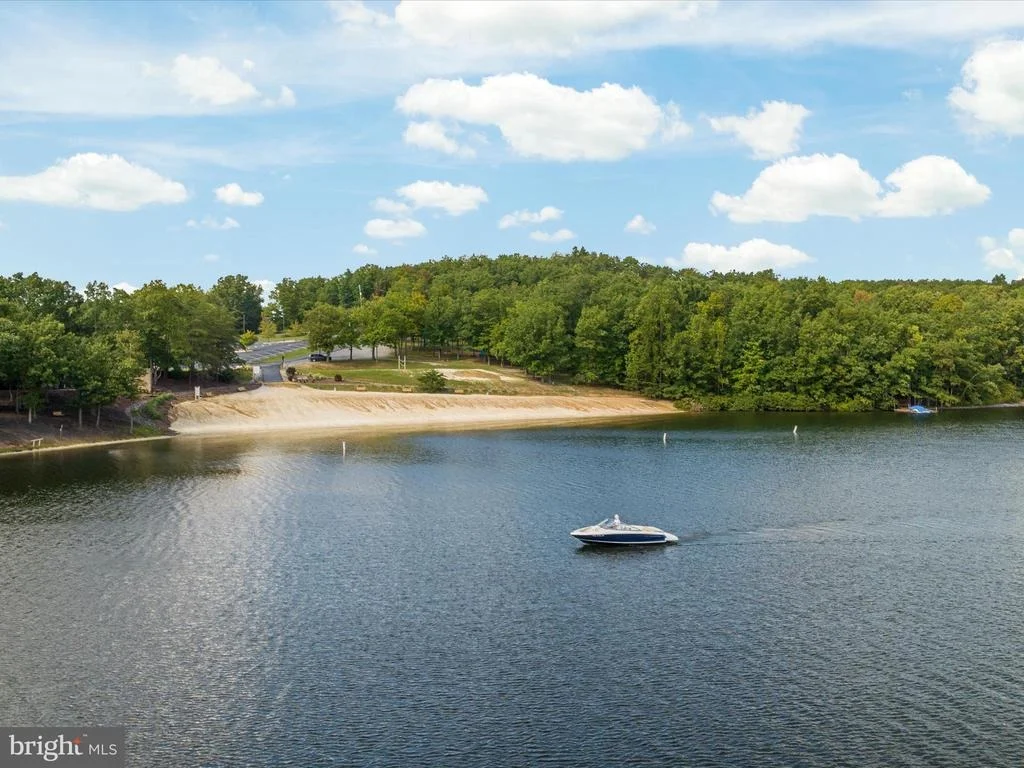 Photo of 228 SUNSET CIRCLE