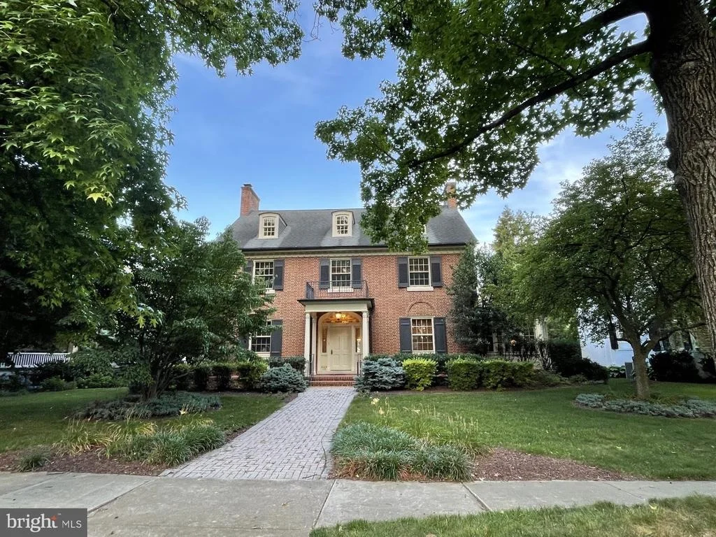 Photo of 310 UPPER COLLEGE TERRACE