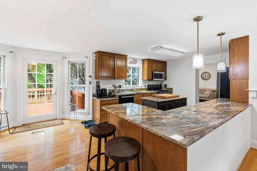 Photo of 1105 MONTGOMERY STREET