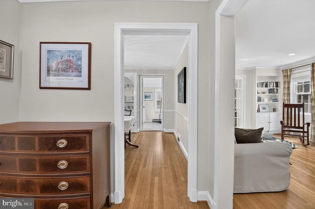 Photo of 104 WILLIAMSBURG DRIVE