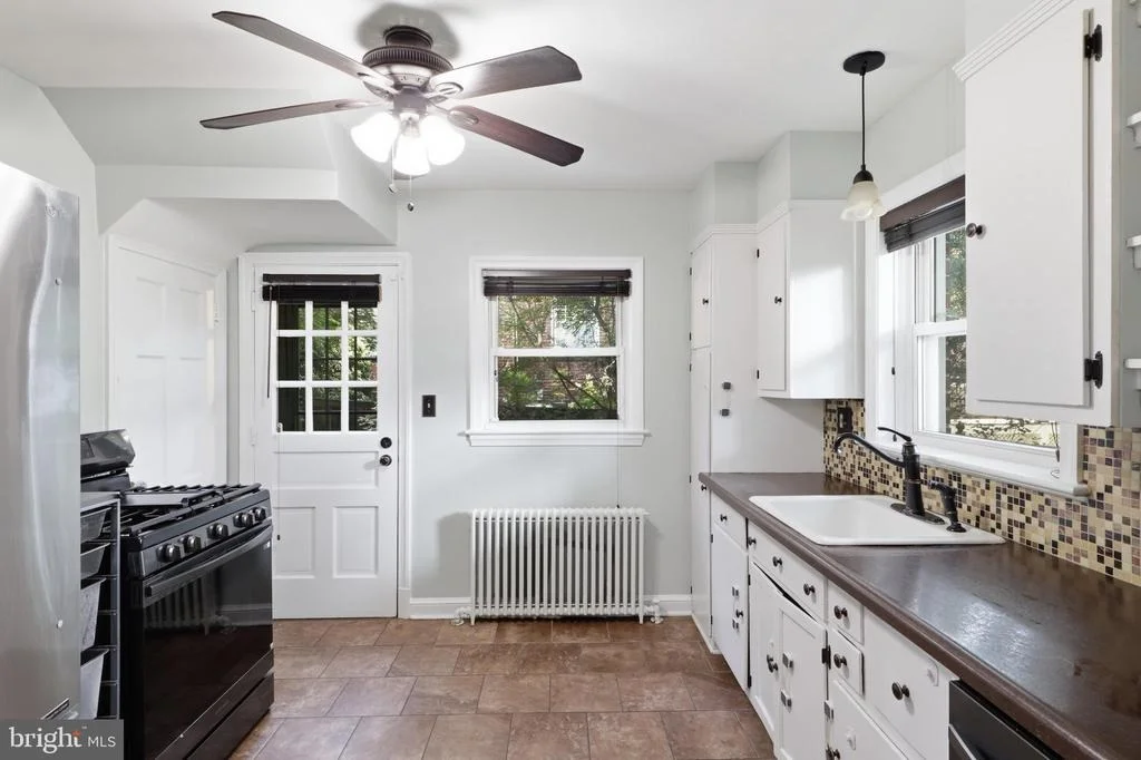 Photo of 10211 SUTHERLAND ROAD