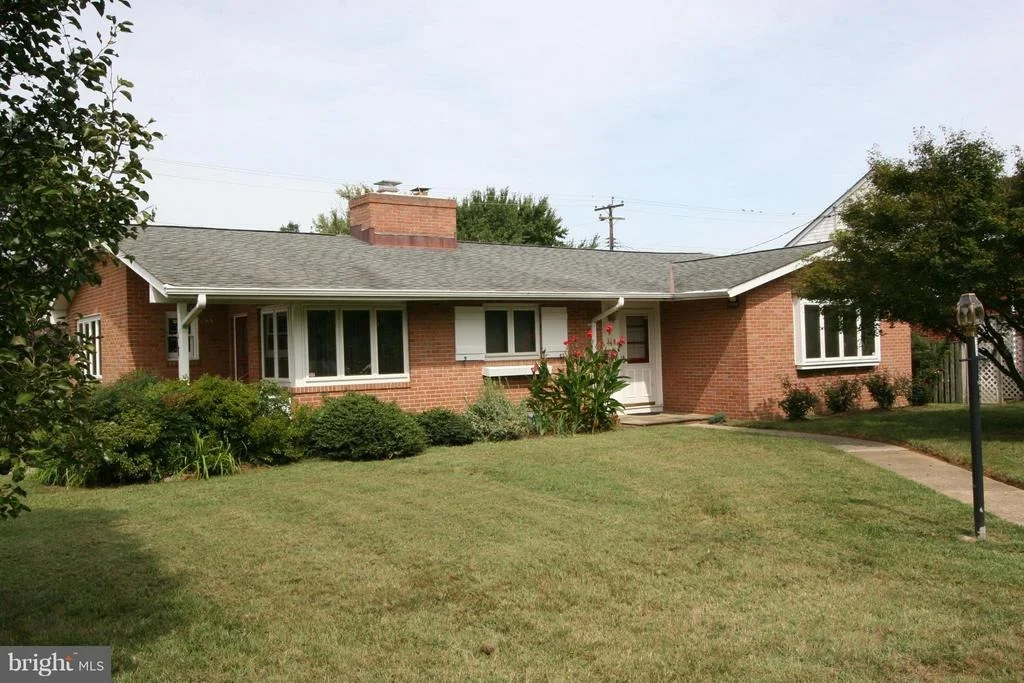 Photo of 500 MAPLE ROAD E