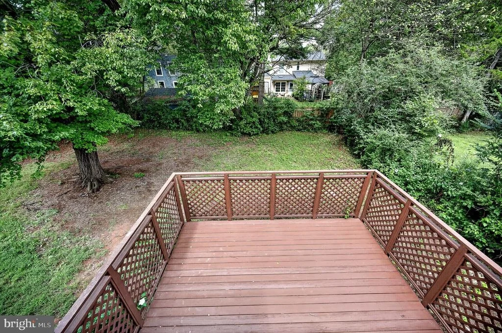 Photo of 4016 MAPLETON DRIVE
