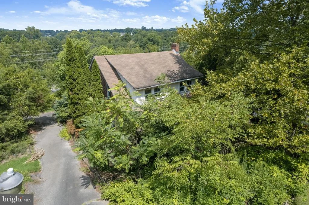 Photo of 679 OLD NEW WINDSOR PIKE
