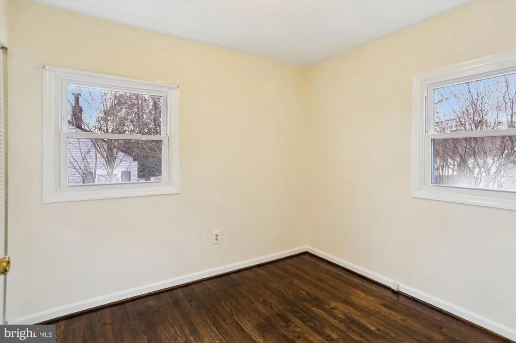 Photo of 12317 MIDDLE ROAD