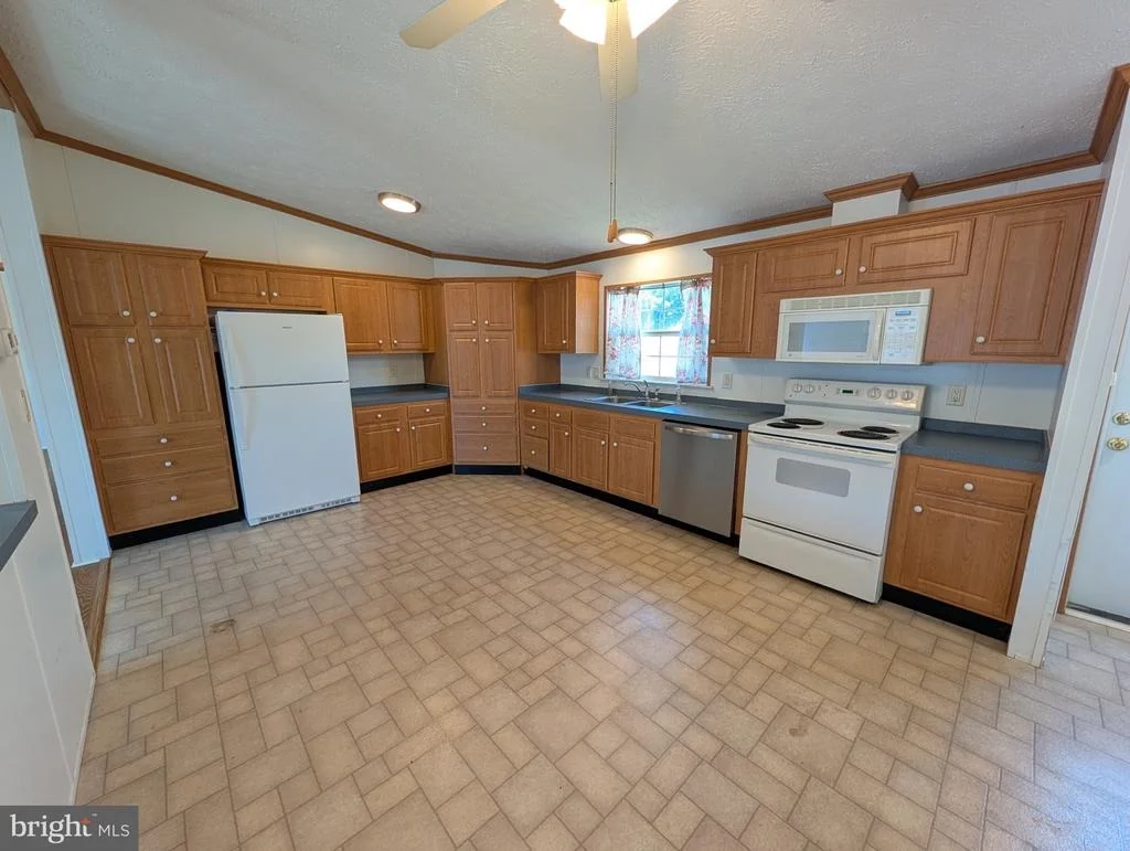 Photo of 216 GARNER DRIVE