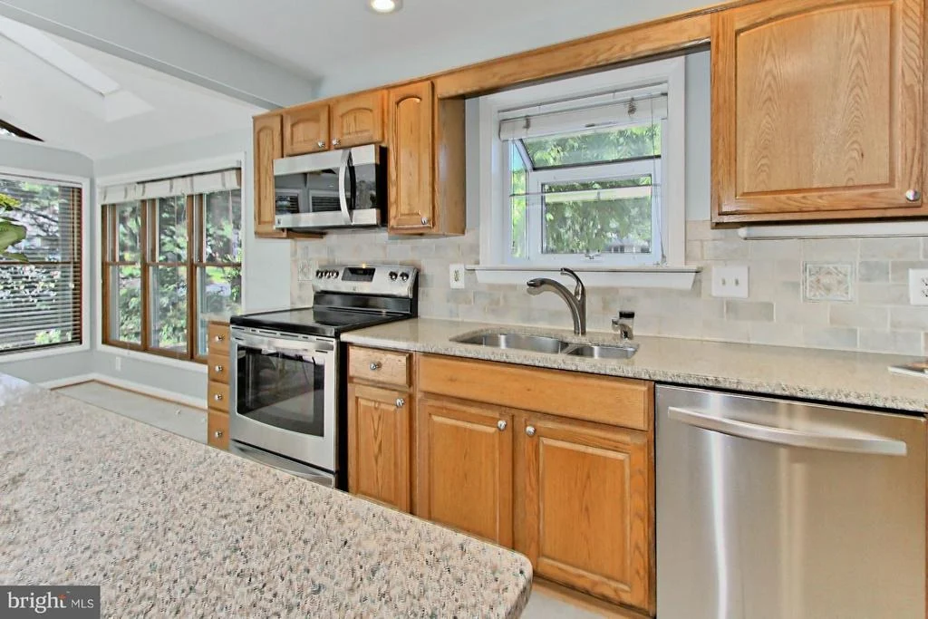 Photo of 5212 JULIET STREET
