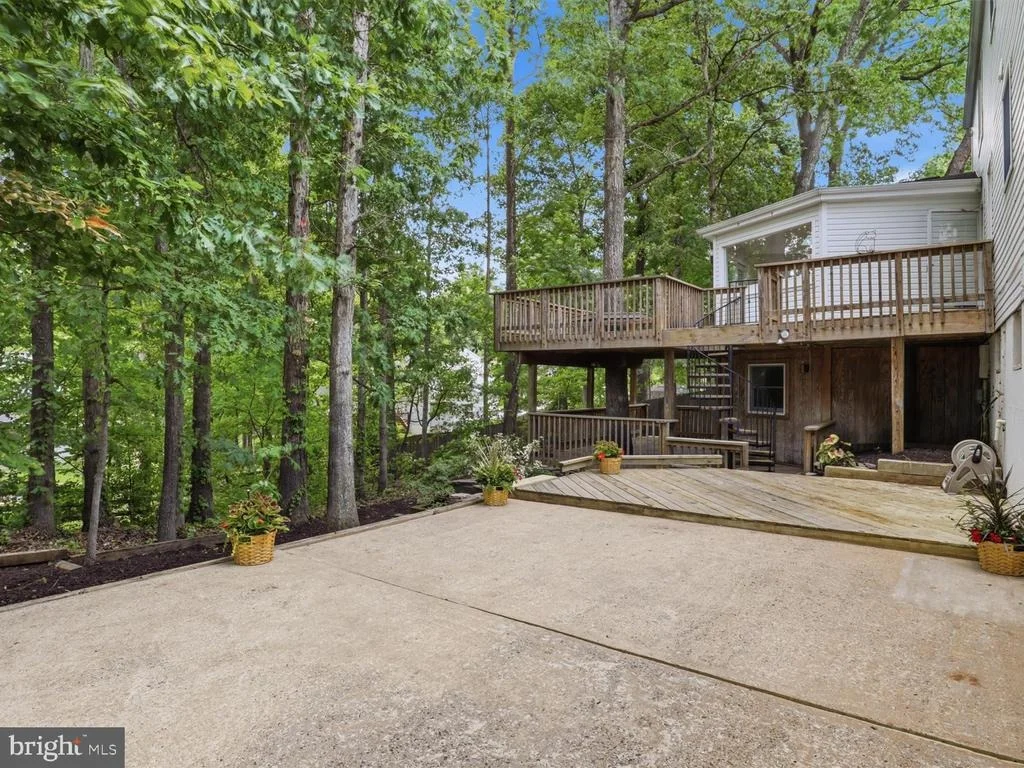 Photo of 8061 ATHENA STREET
