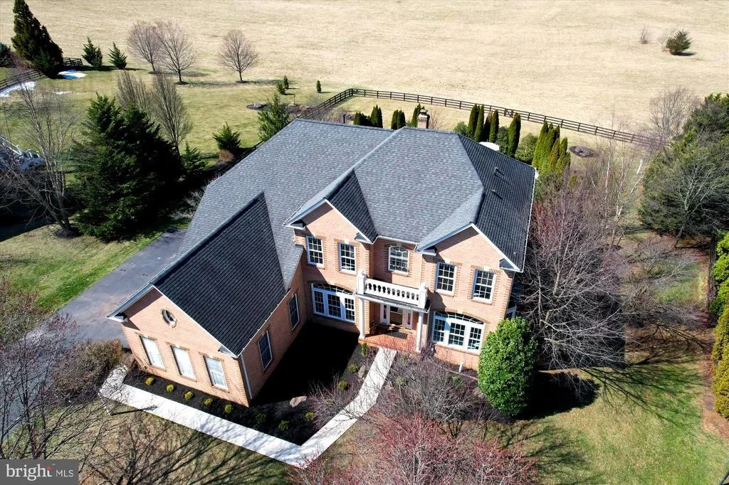 Photo of 24241 KNOLLBROOK PLACE
