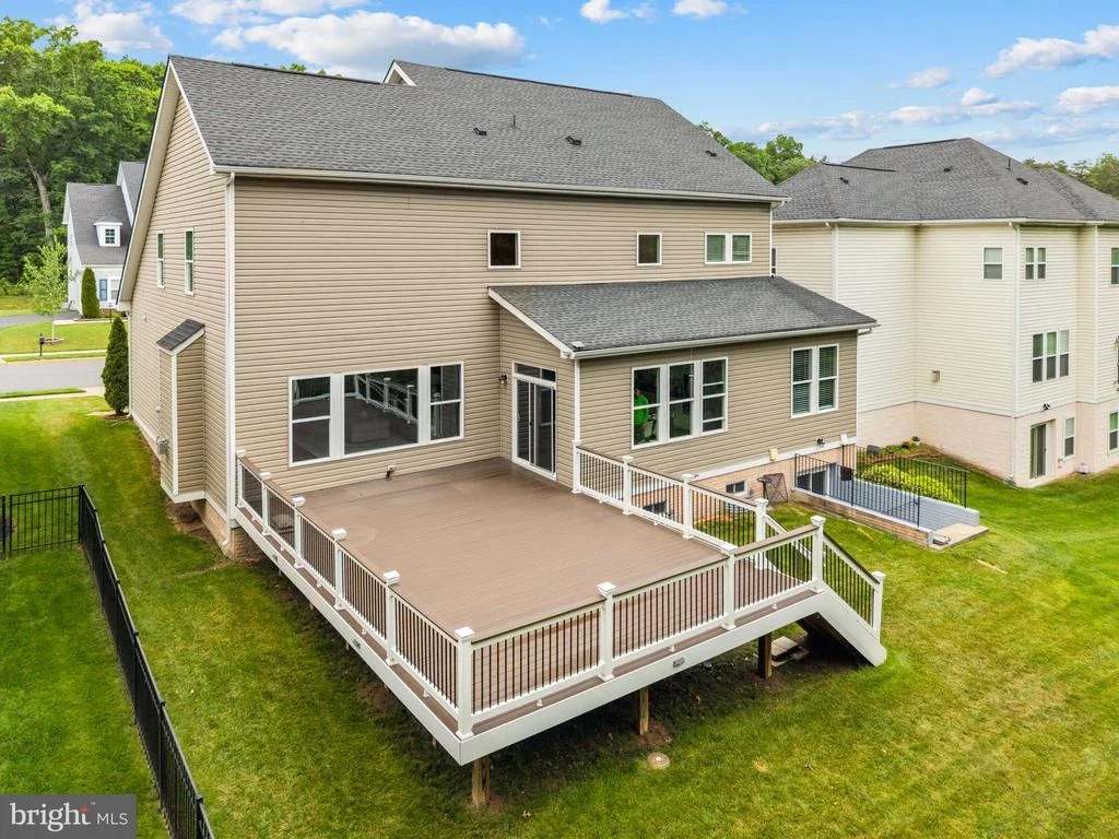Photo of 23754 KILKERRAN DRIVE