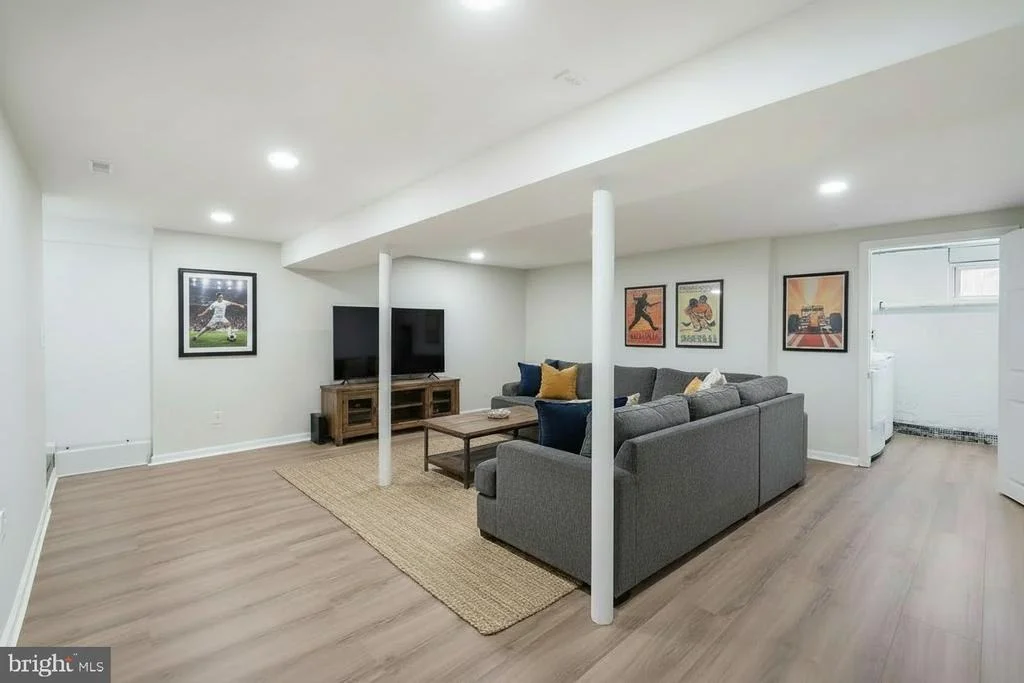 Photo of 1546 RIDGELY DRIVE