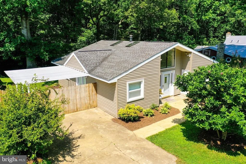 Photo of 5432 LAUREL TRAIL