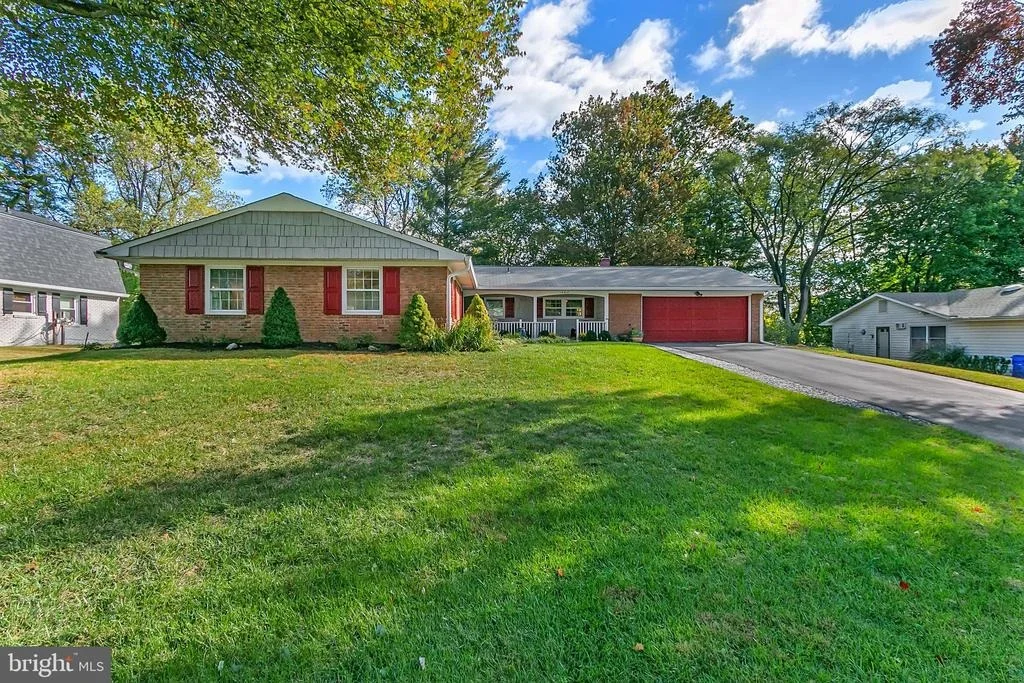 Photo of 14017 BLAZER LANE