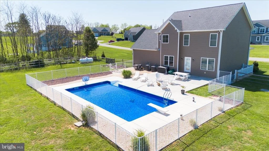 Photo of 31 HILYARD CIRCLE S