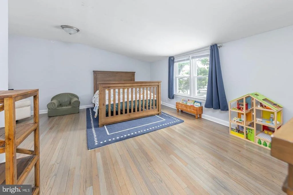 Photo of 415 LAKE AVENUE