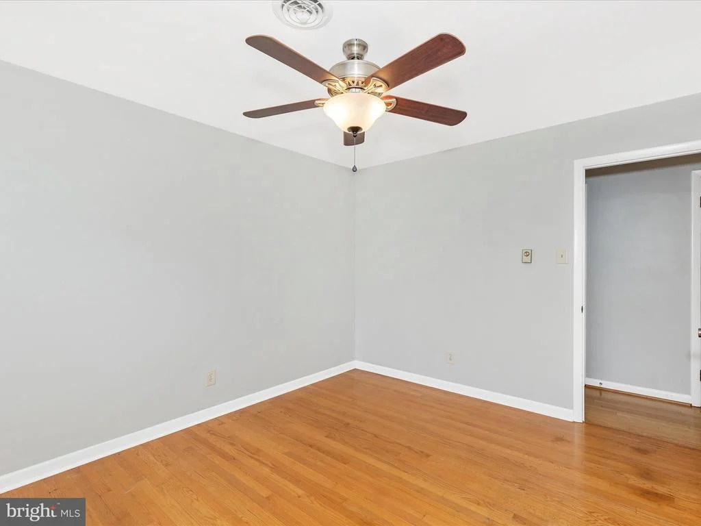 Photo of 22128 PIKESIDE DRIVE
