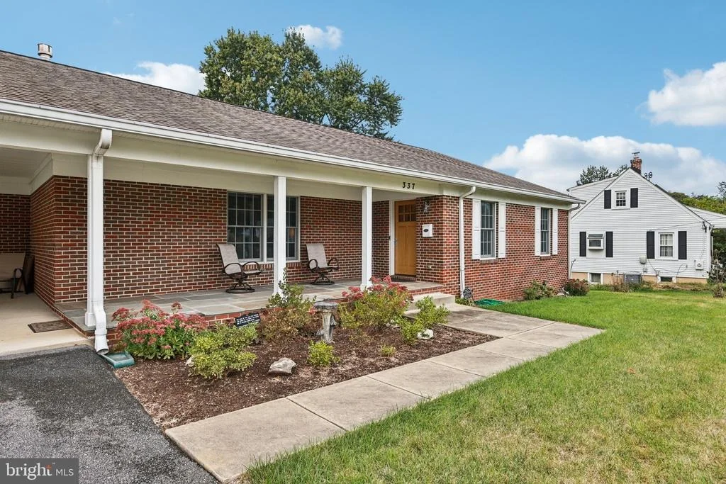 Photo of 337 SETH PLACE