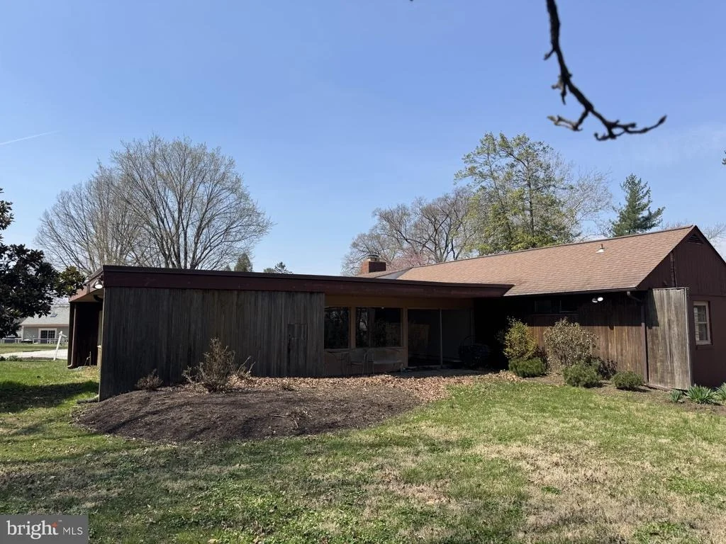 Photo of 1213 TRAPPE LANE