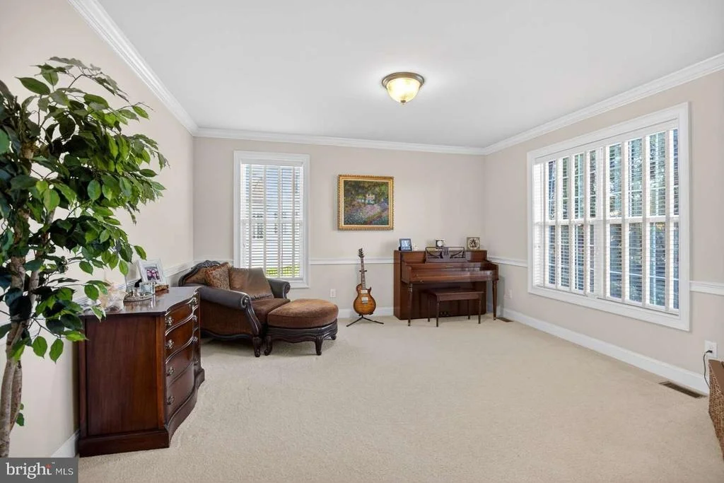 Photo of 207 EMERALD LANE