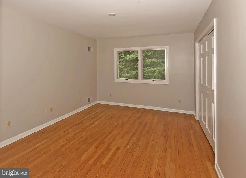 Photo of 7101 WOLF DEN ROAD