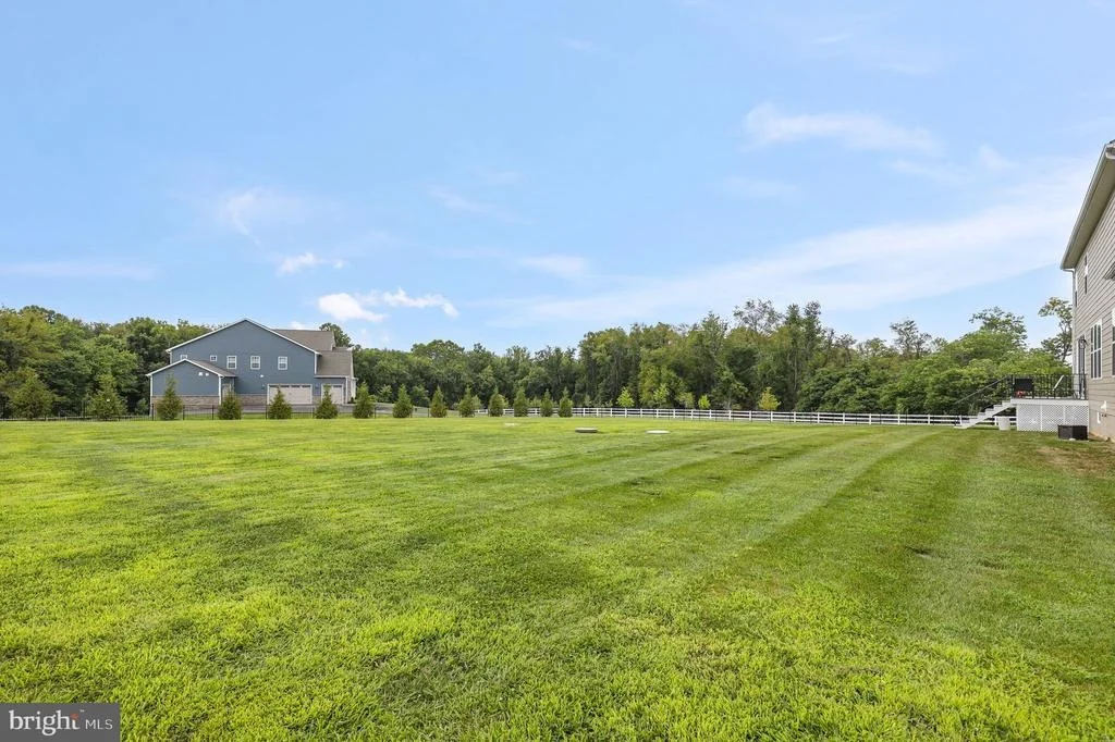 Photo of 14622 SENECA FARM LN