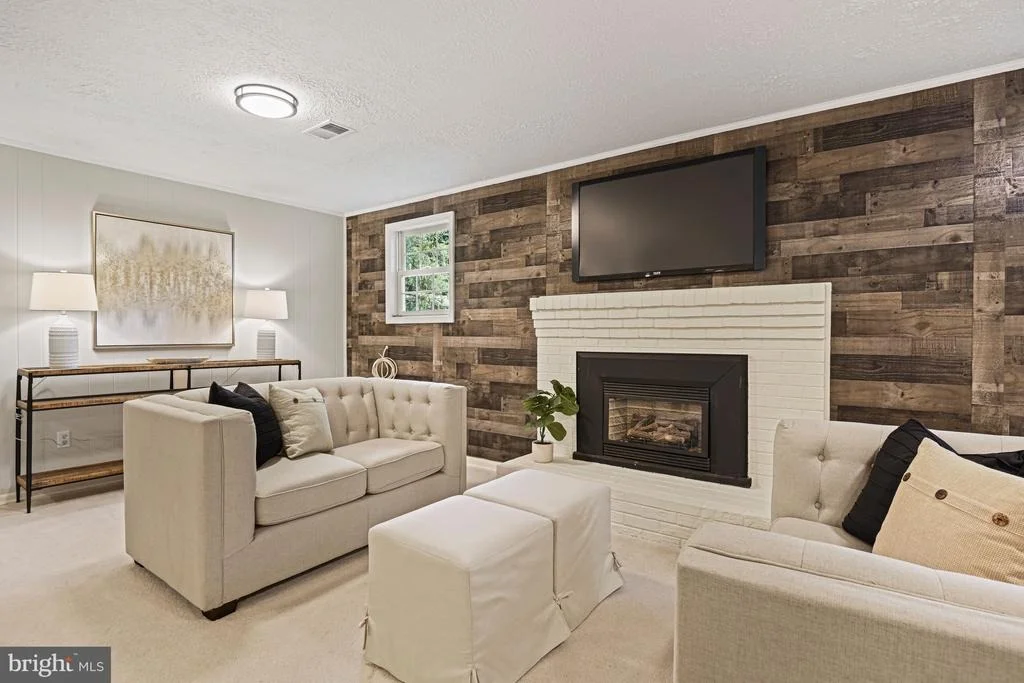 Photo of 7821 FALSTAFF ROAD