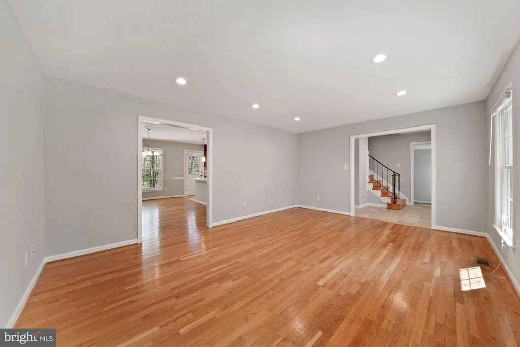 Photo of 1445 LAUREL HILL ROAD