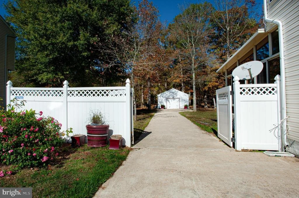 Photo of 1535 SHELLFORD LANE