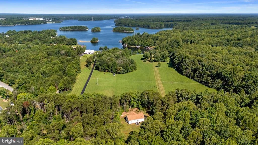 Photo of 3731 BREAKNOCK ROAD