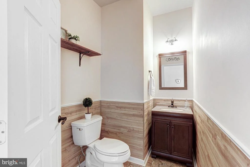 Photo of 409 INDIA DRIVE