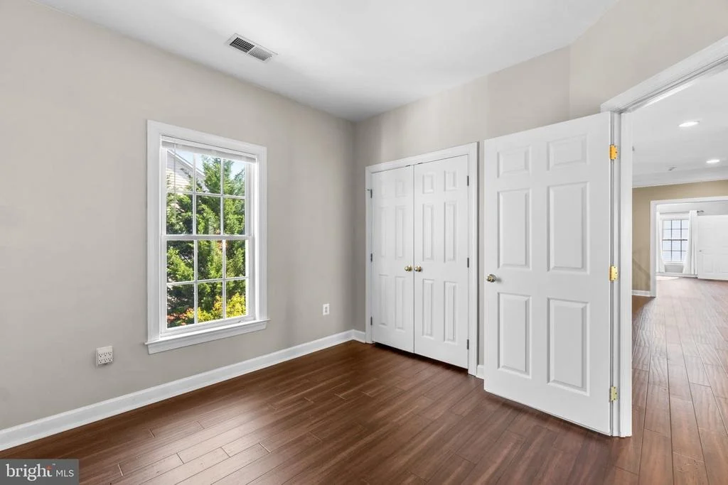 Photo of 9116 BOWLING GREEN DRIVE