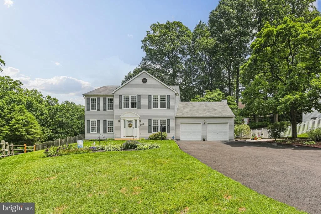 Photo of 8262 RIPPLING BRANCH ROAD