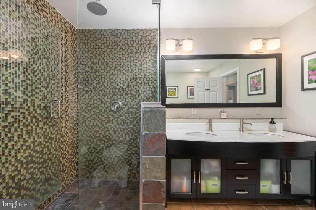 Photo of 2585 RED TOAD ROAD