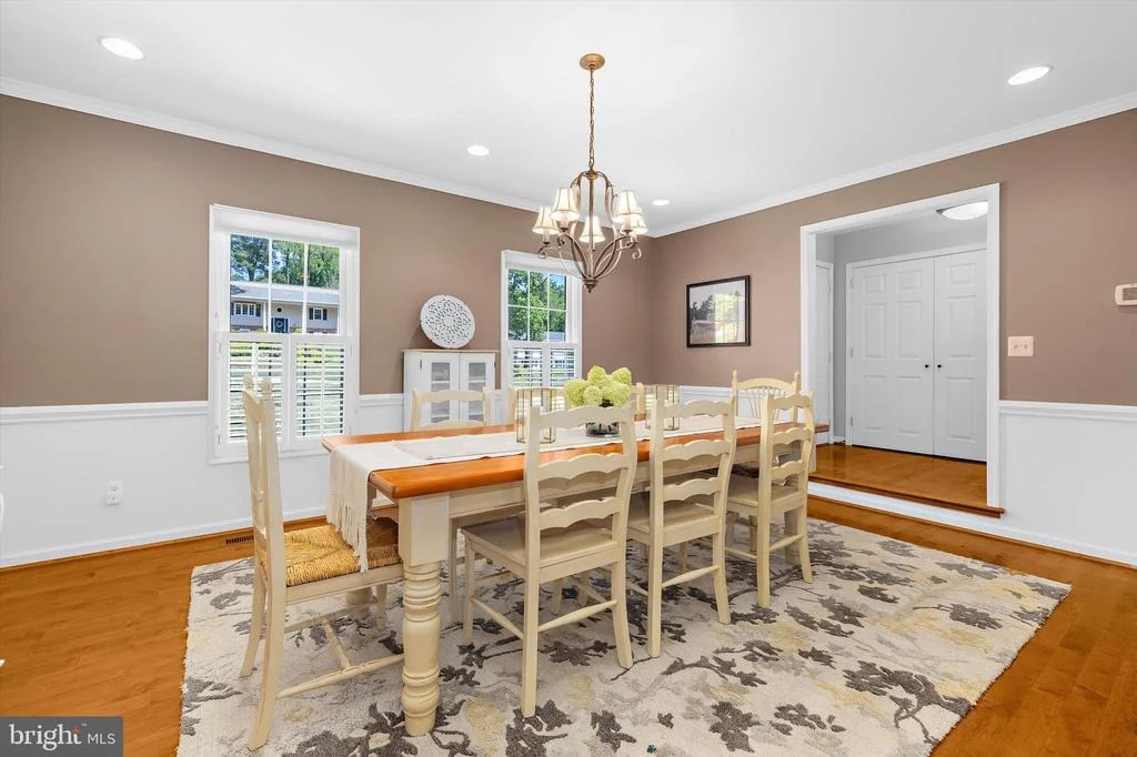 Photo of 527 BAY HILLS DRIVE