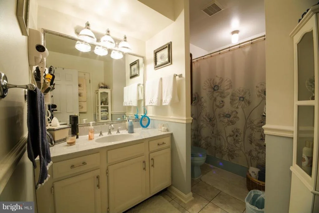Photo of 1321 CALVERT BEACH ROAD