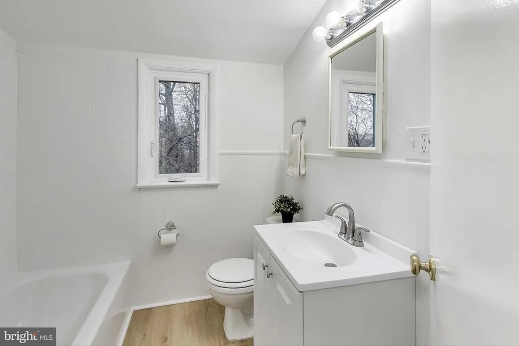 Photo of 11209 MIDVALE ROAD