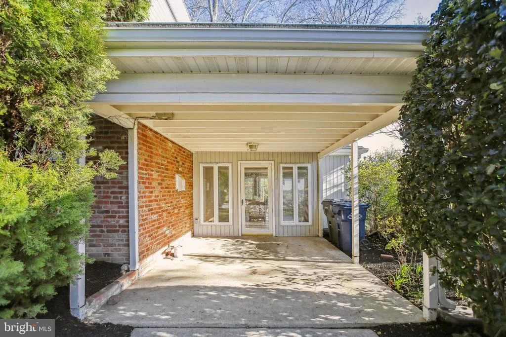 Photo of 1114 CROTON DRIVE