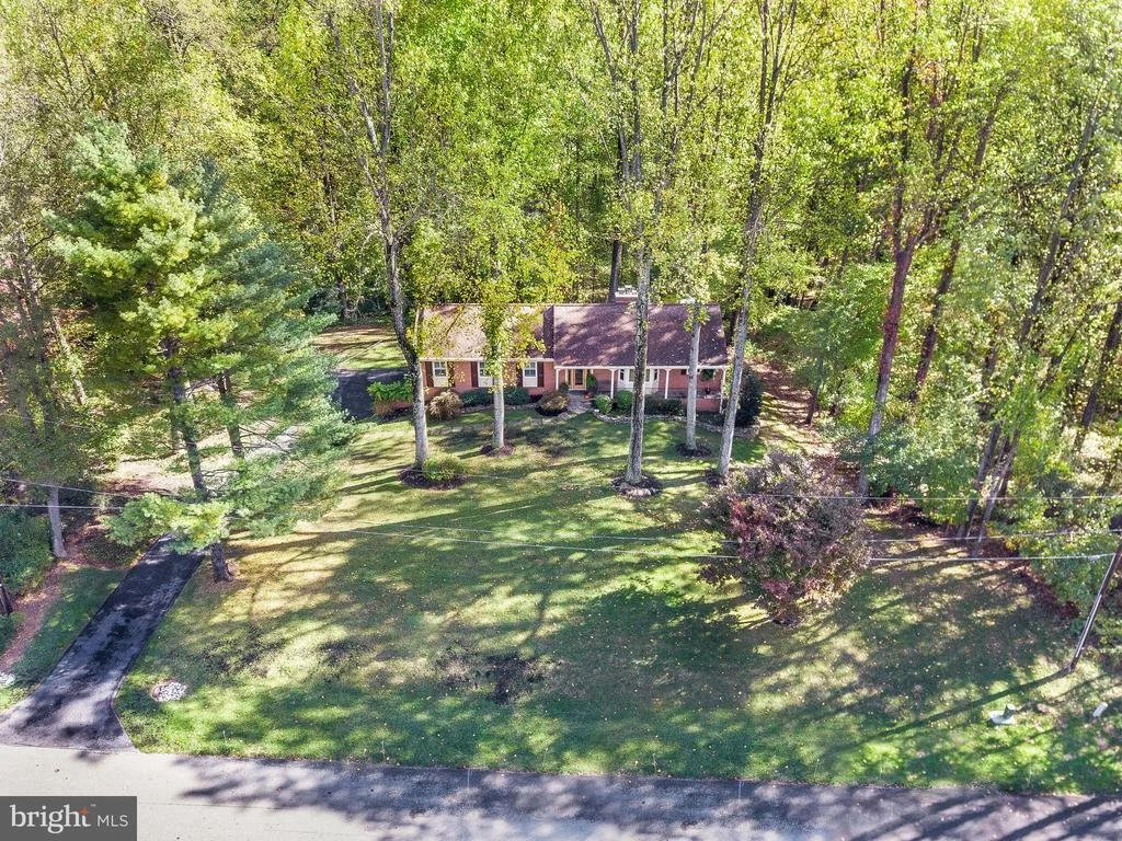 Photo of 17509 SKYLINE DRIVE