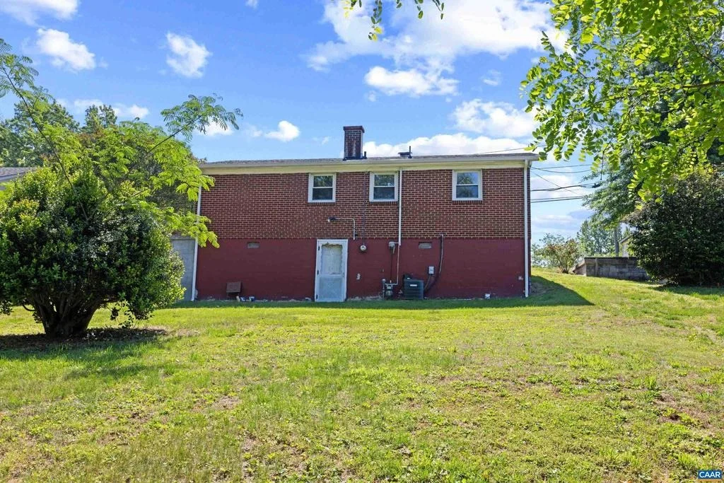 Photo of 837 RIDGE ST