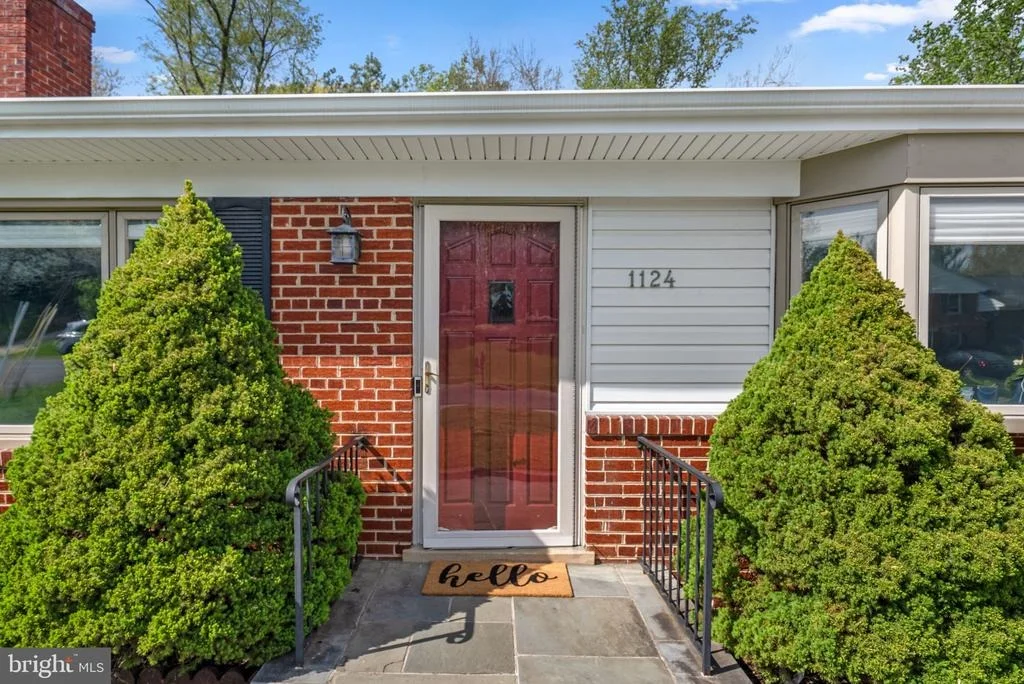 Photo of 1124 TANLEY ROAD
