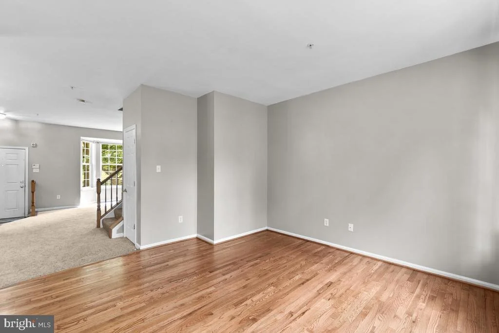 Photo of 10012 JUNIPER DRIVE