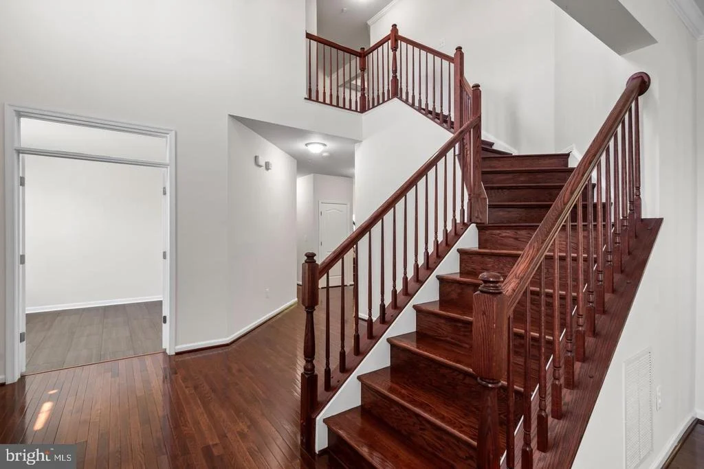 Photo of 9613 MANOR OAKS VIEW