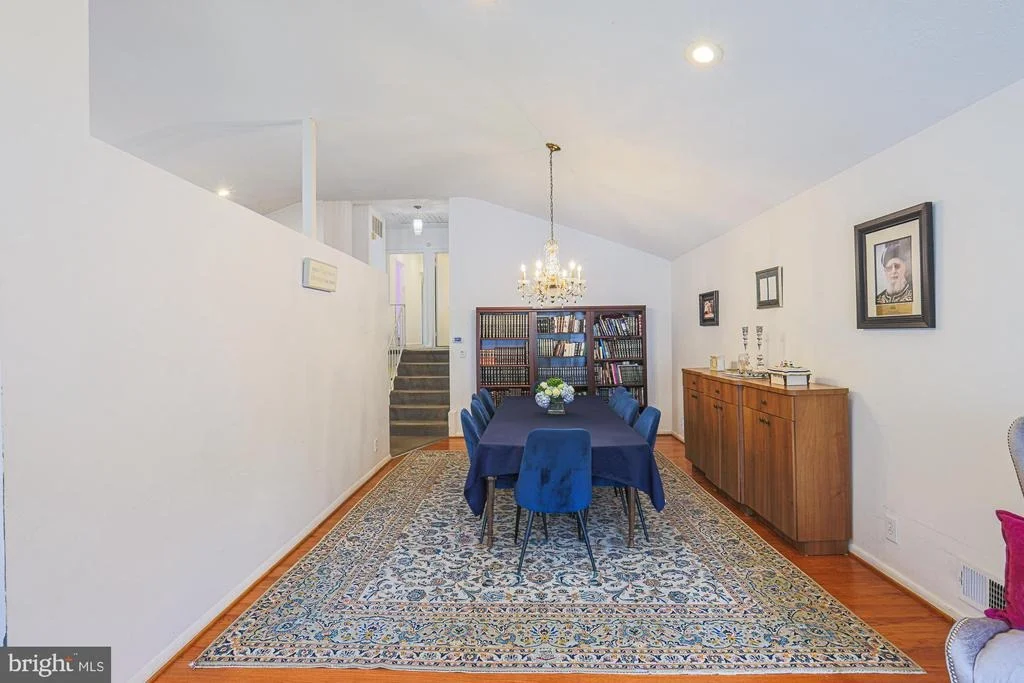 Photo of 5919 WINNER AVENUE