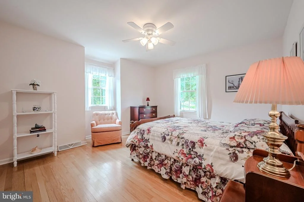 Photo of 49 TENBY CHASE DRIVE
