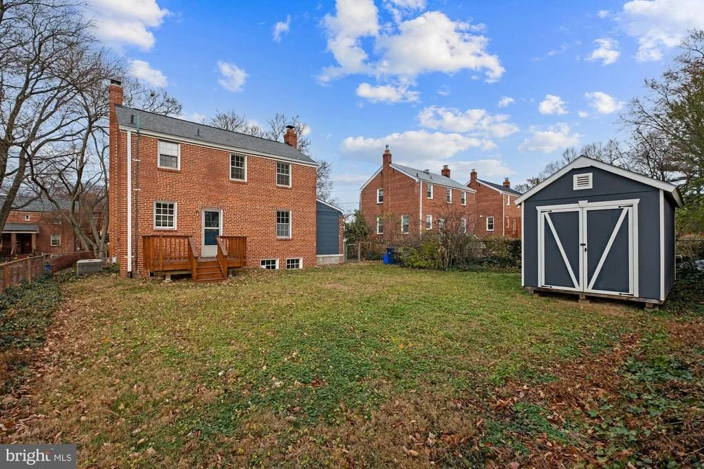 Photo of 10011 MARKHAM STREET
