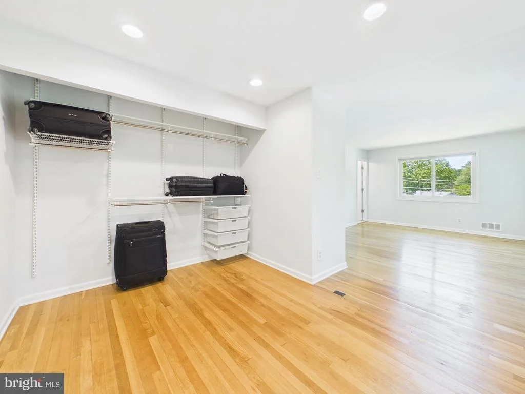 Photo of 5512 KATHLEEN PLACE