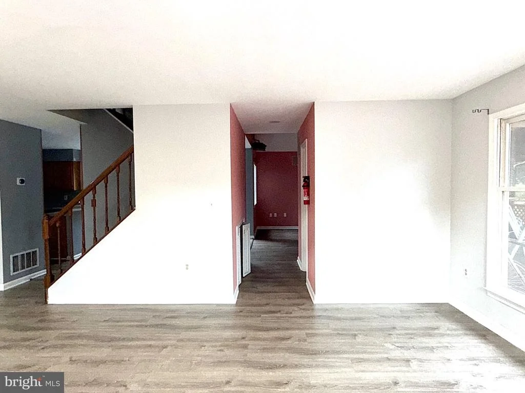 Photo of 9348 CREEKVIEW DRIVE
