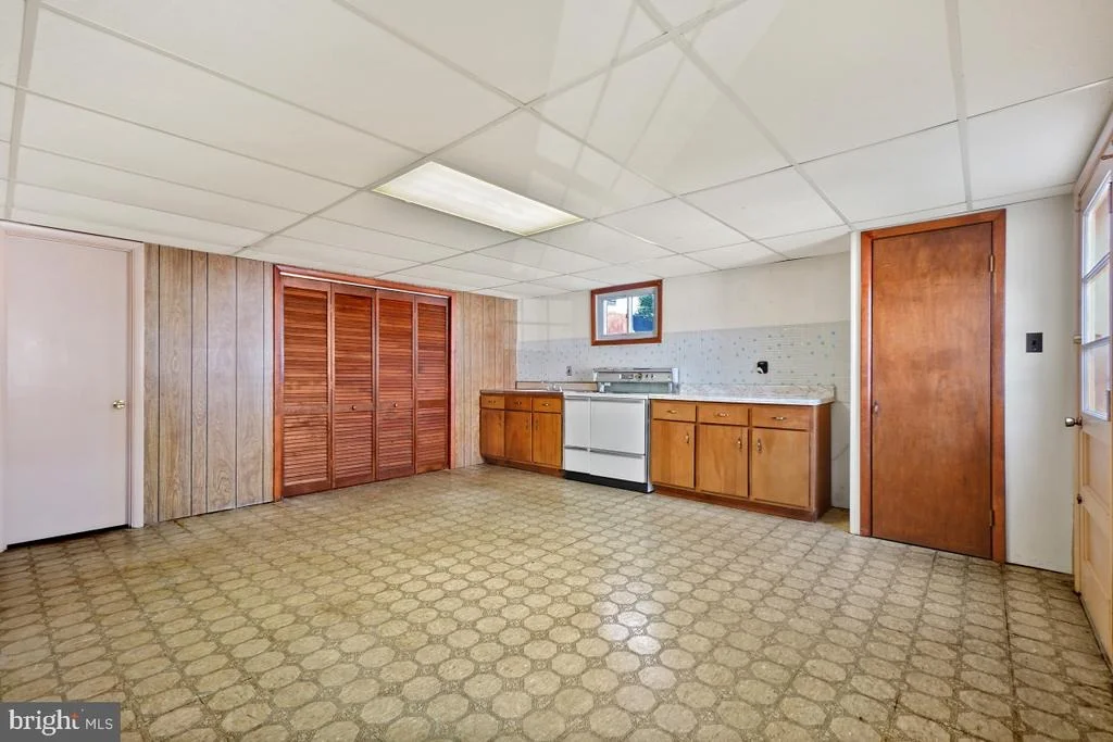 Photo of 13204 HATHAWAY DRIVE