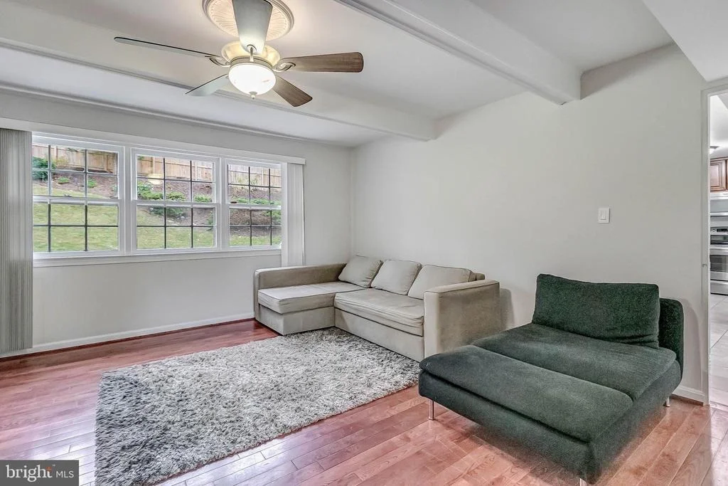 Photo of 2608 VILLAGE LANE
