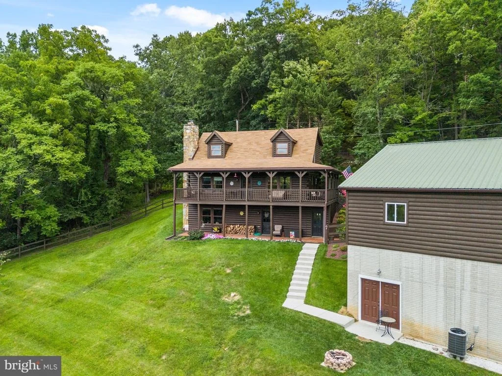 Photo of 9124 HAWBOTTOM ROAD